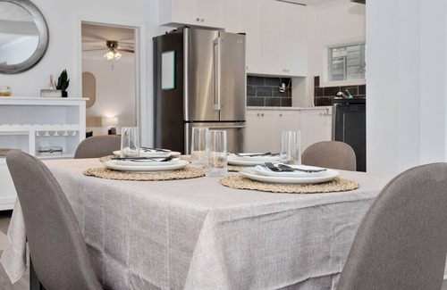 Hull House | Cozy two bedrooms in the heart of Hull