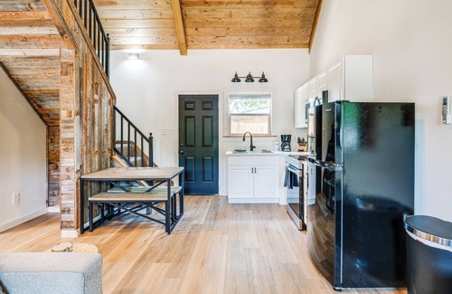 Mead Cottage | Cozy ‘Two Peaks’ Home Near Lake Texoma State Park!