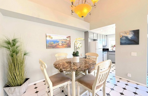 University Town Center House | Cozy UCI Townhome 2 Bedroom 2 Bath
