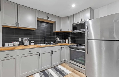 Clarkdale Apartment | Cozy Unique 1 bed room W/Free parking