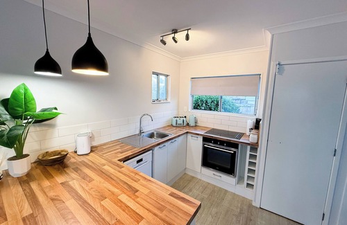 Papamoa Beach House | Cozy unit Papamoa Beach