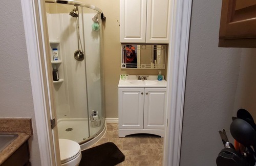 Bacliff Apartment | Cozy unit with bay breezes