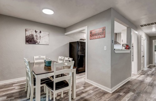 Stillwater House | Cozy & Updated home half mile from OSU!