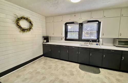 Bagley Apartment | Cozy Upstairs Apartment in Downtown Bagley