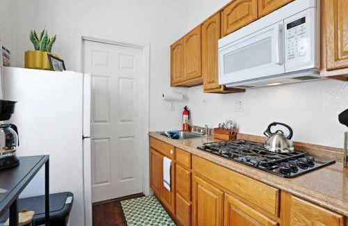 Downtown Sacramento Apartment | Cozy Upstairs Studio Near Downtown and the River