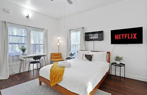 Downtown Sacramento Apartment | Cozy Upstairs Studio Near Downtown and the River
