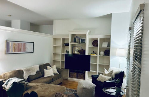 City Center Condo | cozy urban condo-free garage parking & upscale hotel amenities