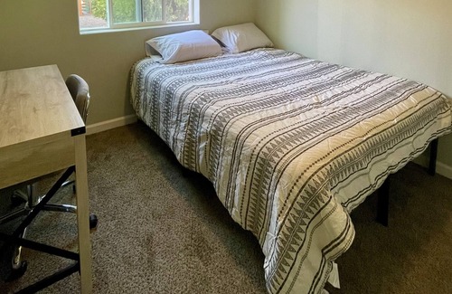 Alamedan Valley House | Cozy Casita/ guesthouse in Albuquerques North Valley.