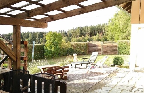 Waldershof Apartment | Cozy vacation apartment with terrace and garden