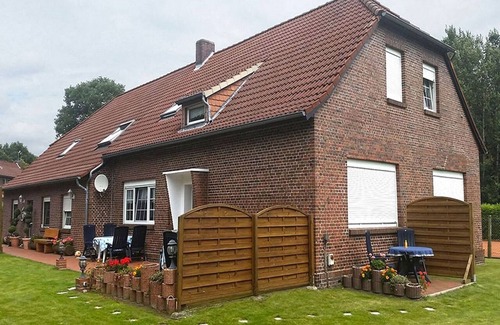 Moorweg Apartment | Cozy vacation apartment, pet friendly, ideal for families. Children,