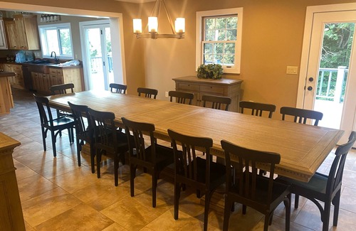 Yosemite House | Cozy vacation home in Kings Mountain with incredible views, and tons of room.
