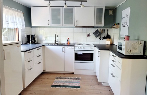 Laholm Municipality House | Cozy vacation home with fireplace, close to lake and sea and with rowing boat
