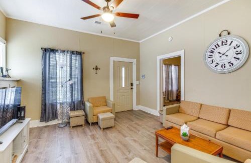 Vicksburg House | Cozy Vicksburg Home with Patio about 1 Mi to Riverfront!