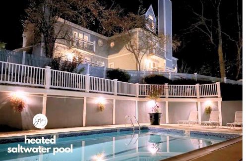 Norwich Apartment | Cozy Villa 3 mins to Mohegan- Fully Stocked with King Bed & Fireplace- Jacuzzi, Saltwater Pools, Sauna