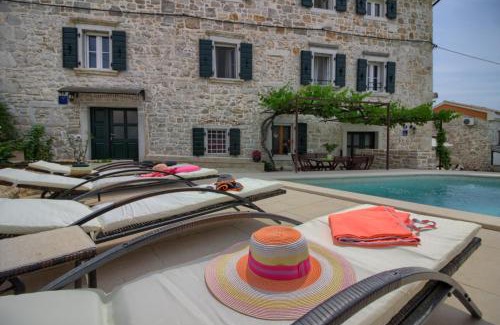 Dracevac Villa | Cozy villa Zita with private pool near town center