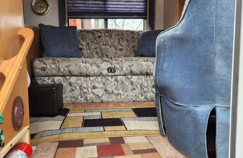 Ottoville House | Cozy vintage camper for the eclipse