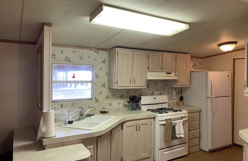 Port Lavaca House | Cozy water view home minutes from beaches, fishing, bird watching and more