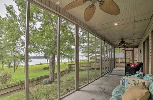 Murray House | Cozy Waterfront Murray Home with Private Dock!