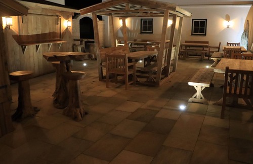 Vilsbiburg Apartment | Cozy wedding chalet (24sqm) for up to 4 people