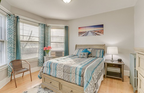West Haven Apartment | Cozy West Haven Condo w/ Views, Walk to Beach!