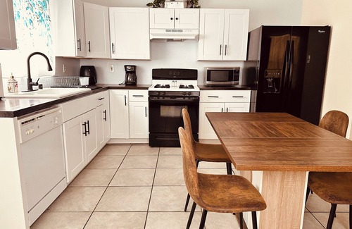 Taylor Ranch House | Cozy West-sider in Albuquerque, NM