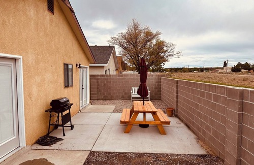 Taylor Ranch House | Cozy West-sider in Albuquerque, NM