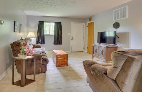 Poland Apartment | Cozy Youngstown Apartment with Central AandC and Heating