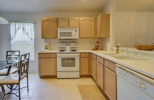 Wesley Chapel House | Cozy Zephyrhills Home - 6 Mi to Epperson Lagoon