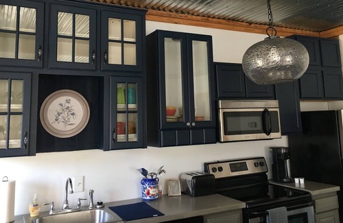 Dalton Cottage | Cozy1-Bedroom Cottage in Historic Dalton