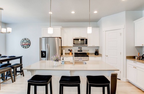 Bluffdale House | COZY4BRw/2-KingBeds in the heart of Silicon Slope's