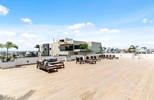 La Julia Apartment | CozyFamilyHome, 3BR, 3.5BTH, 3Parking, Pool, GYM