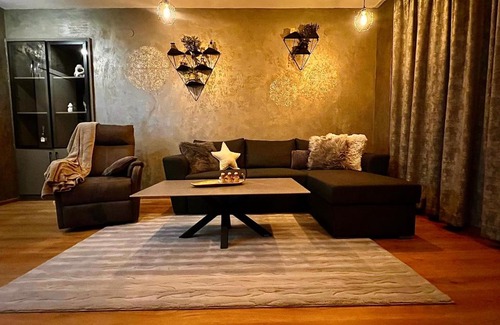 Razlog Apartment | CozyHomes