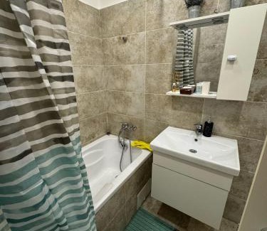 Chiajna Apartment | CozySpot