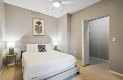 Mill District Apartment | CozySuites 2BR Mill District with pool, gym # 01
