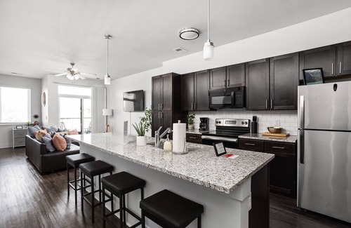 Indianapolis Apartment | CozySuites at Notch