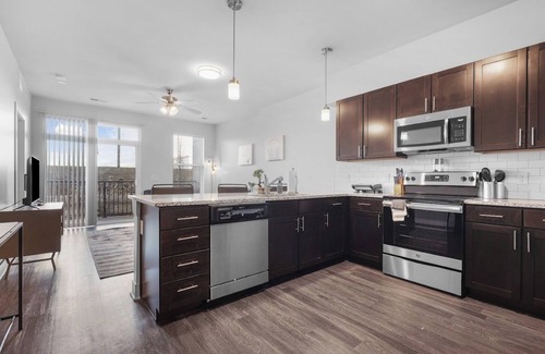 Indianapolis Apartment | CozySuites at Notch