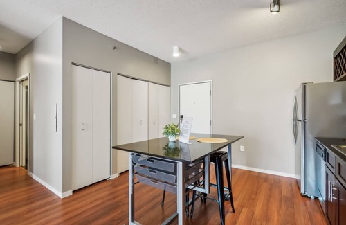 Mill District Apartment | Cozysuites Mill District Pool gym 10