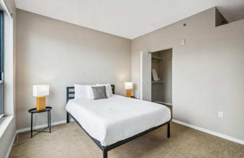 Mill District Apartment | CozySuites Mill District with gym # 09