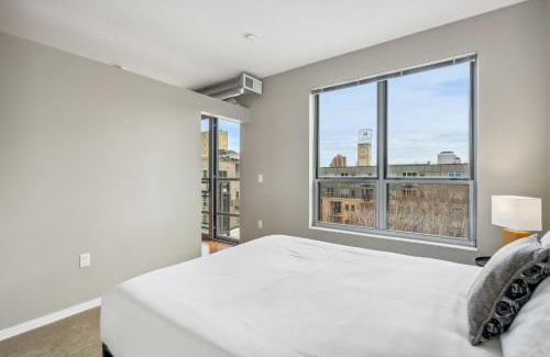Mill District Apartment | CozySuites Mill District with gym # 09