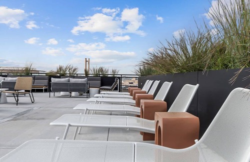 Warehouse District Apartment | CozySuites NLG - Modern 2BR condo #23