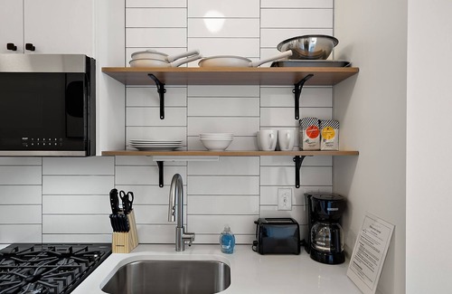 Warehouse District Apartment | CozySuites NLG - Modern studio condo #26