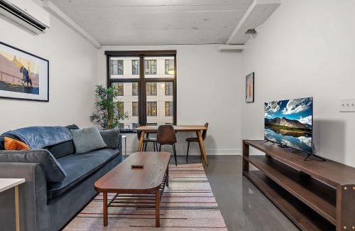 Warehouse District Apartment | CozySuites NLG - Modern 1BR condo #24