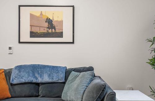 Warehouse District Apartment | CozySuites NLG - Modern 1BR condo #24