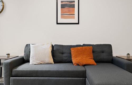Warehouse District Apartment | CozySuites NLG - Modern 1BR condo #02