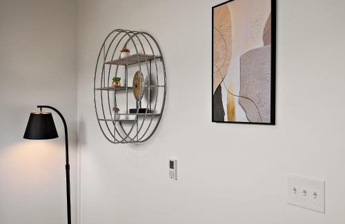 Warehouse District Apartment | CozySuites NLG - Modern 1BR condo #07