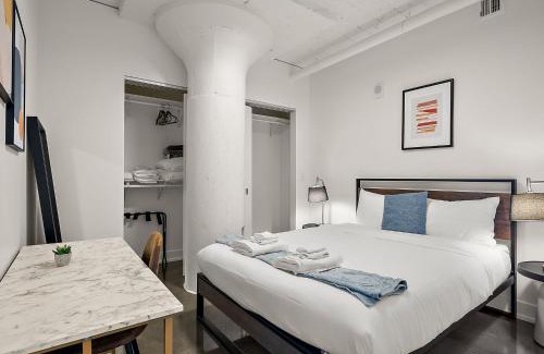 Warehouse District Apartment | CozySuites NLG - Modern 1BR condo #07