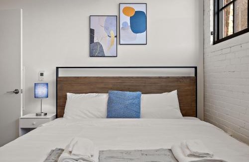 Warehouse District Apartment | CozySuites NLG - Modern 2BR condo #13