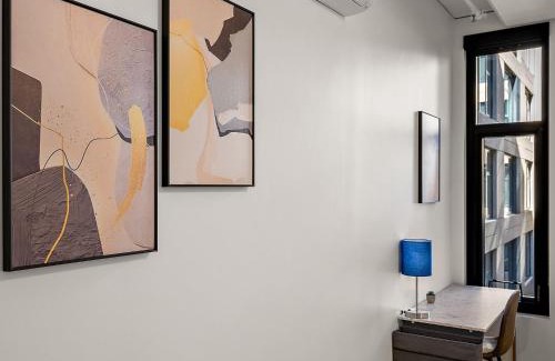 Warehouse District Apartment | CozySuites NLG - Modern studio condo #20