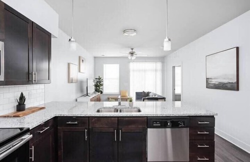 Indianapolis Apartment | Cozysuites Stylish 4BR in the heart of Nora