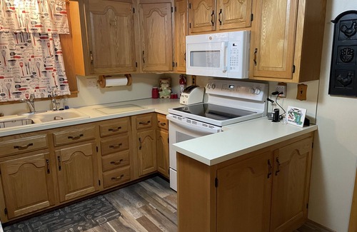 Greencastle Cottage | Cozytown Cottage near Whitetail Ski Resort and Hagerstown Maryland.